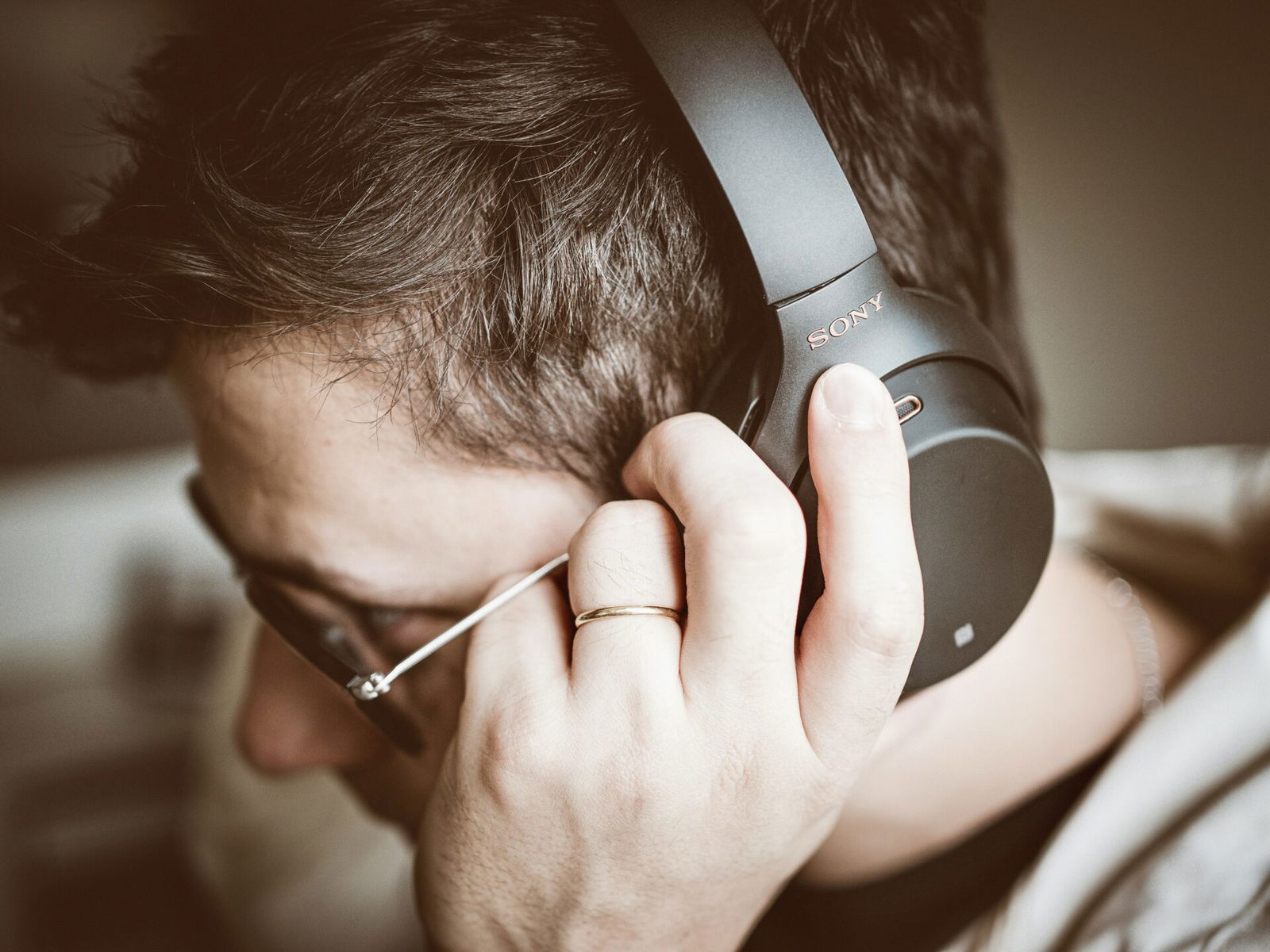 Listtening with headphones
